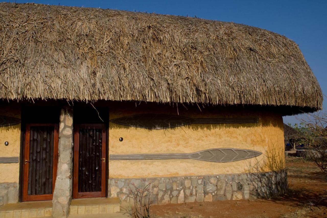 Samburu Sopa Lodge Archers Post Bagian luar foto
